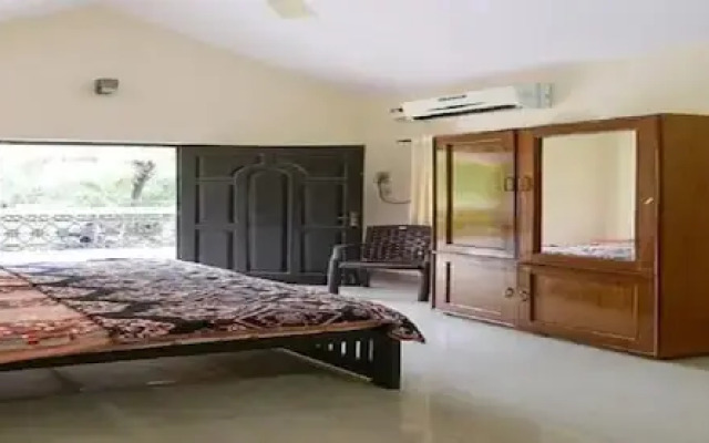 Room Maangta 330 @ Clavdina