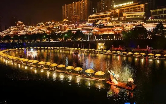 Xuan'en Riverside Hotel