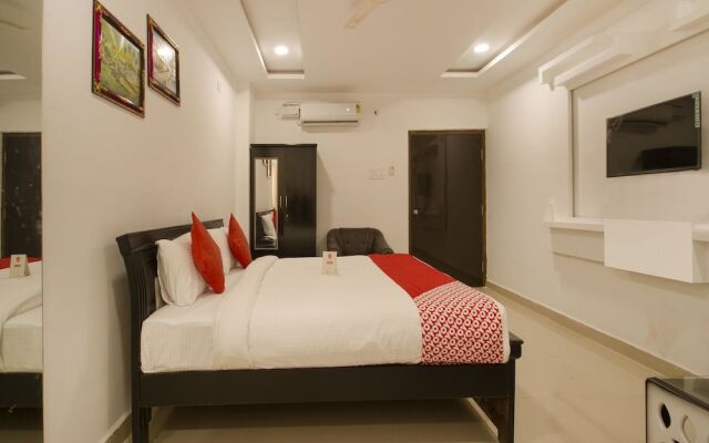OYO 13062 Kamala Residency-Inn
