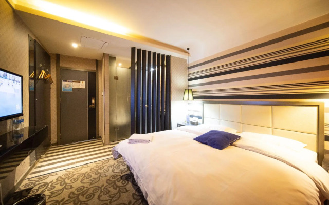 Super 8 Hotel Urumqi Li Yu Shan Lu