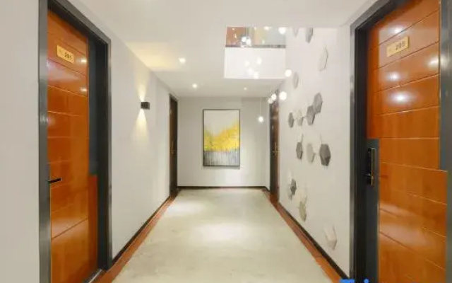 Mingsu Hotel (Nanning Baisha Avenue Tingzi Pier)