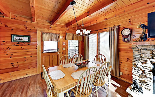 Eastern Sky Mountain Retreat - 2 Br Home