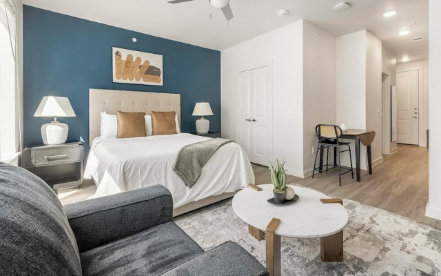 Landing Apartments - South Austin