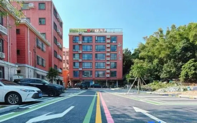 Rong Guesthouse