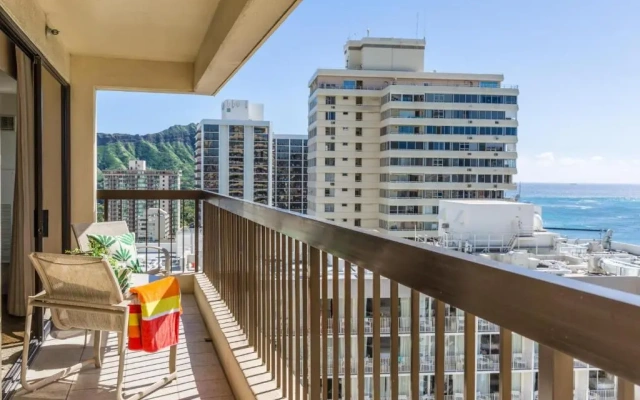 Waikiki Beach Tower #2001