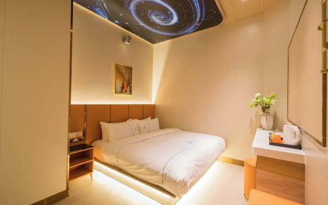Dequan Luxury Hotel