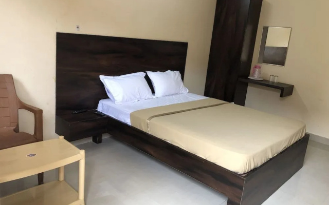Veekay Lodge