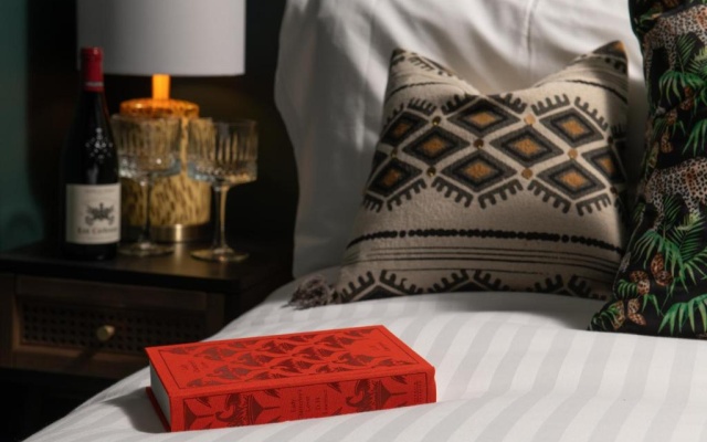 Lonsdale House by Orenda-Luxe