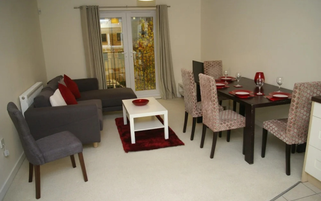 Blackburn Lodge 2-Bedroom Flat