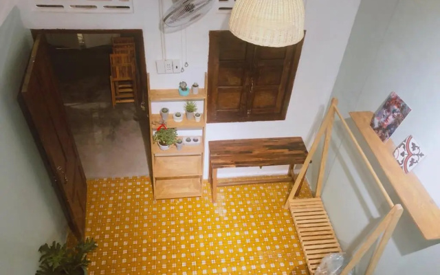 Den House