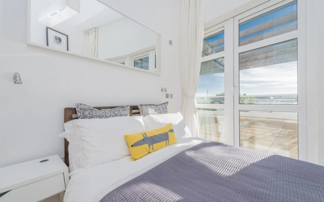Exclusive Excel London Apartment