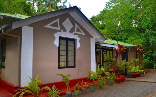 Ivy Banks Anniewatte Guest House