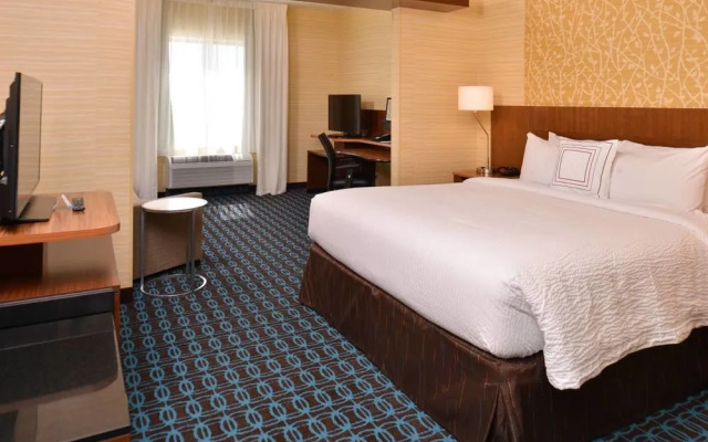 Fairfield Inn & Suites Farmington