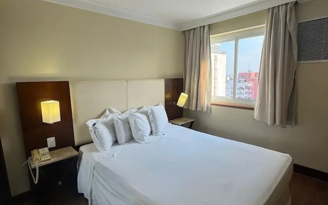 Get a Flat 100mts Av. Paulista - Jardins