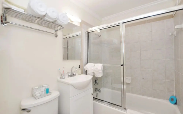 CH5 & CH7 - Majestic View Fully Furnished 1BR Dog Ok