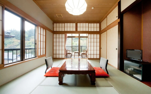 Shima Onsen Ayameya Ryokan