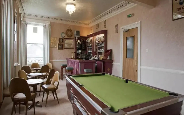 Waverley Hotel