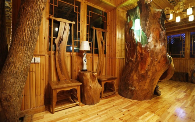 Long Ji One Hotel