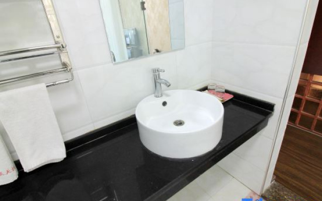 Tiantian Express Hotel (Nanyang University of Technology No.5 Middle School)