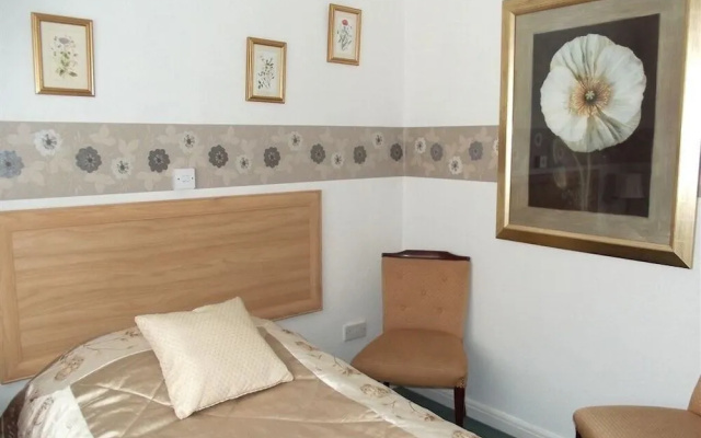 Townhouse Hotel