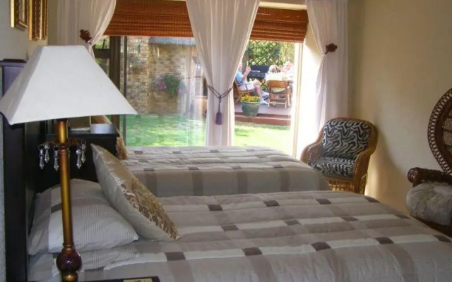 Avon Road Guest House & Tours