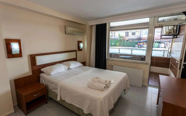 Grand Gold Hotel