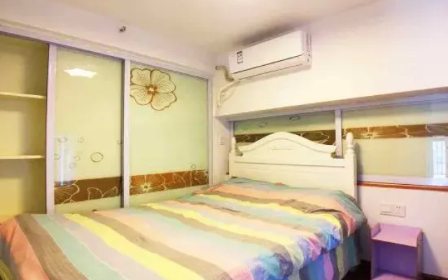 Qingshe Apartment (Shanghai Sijing Metro Station)