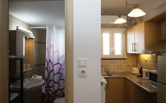 Metaxourghio Boutique Apartment