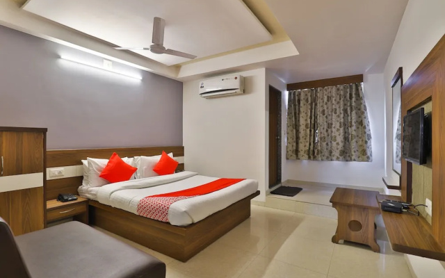 Hotel Tirupati By OYO Rooms