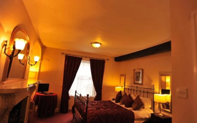 The George Hotel