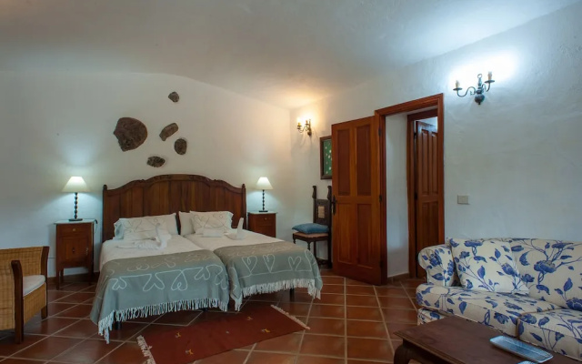 Casa Cueva El Pastor