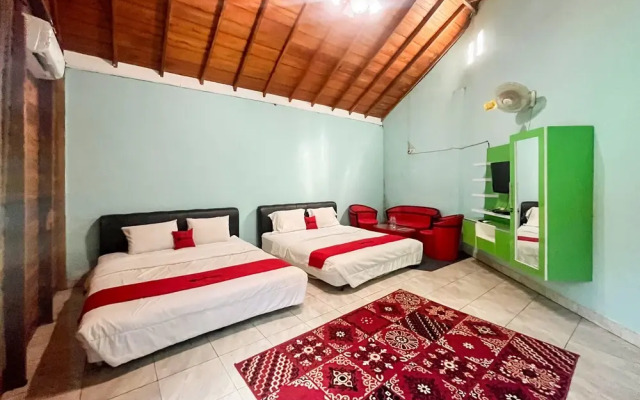 RedDoorz @ Villa Waterfun Favour Pagar Alam