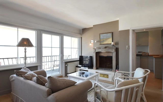 Gianina Apartment for Five Person in De Haan