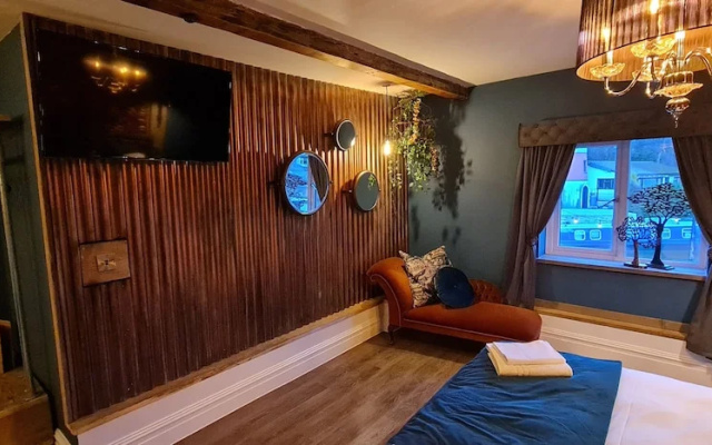 The Waterside Bar Rooms & Restaurant