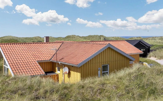 10 Person Holiday Home in Lokken