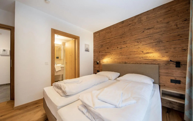 Luxury Chalet with 2 Bathrooms near Small Slope