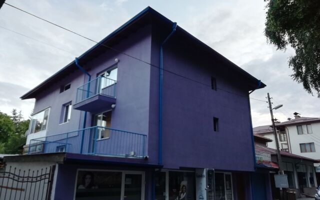 Отель Guest House Lila Банско вид на фасад