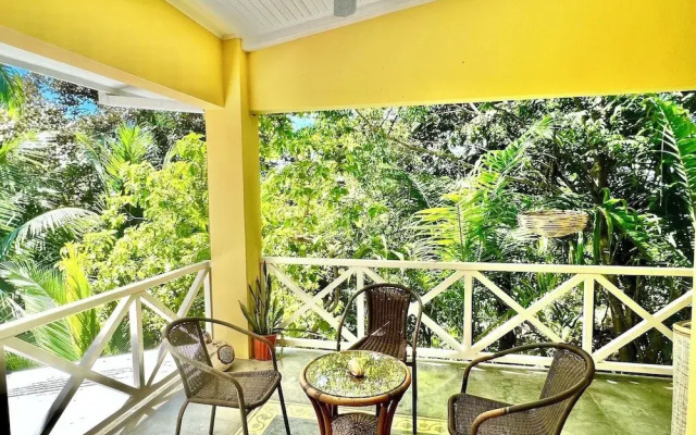 Casa Amable by Ronny's place - Manuel Antonio