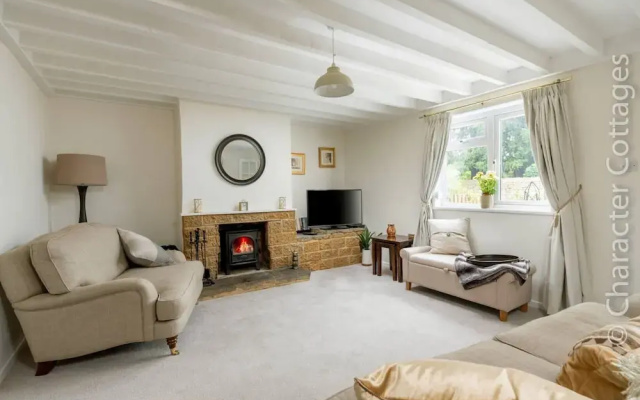Holly Cottage