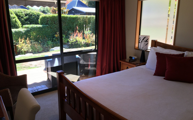 Wanaka Springs Lodge