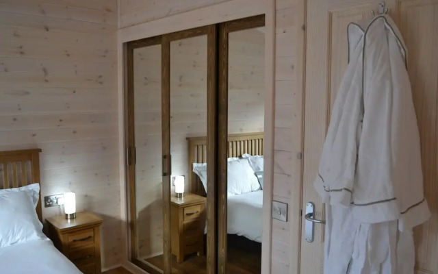 The Chiltern Lodges at Upper Farm Henton