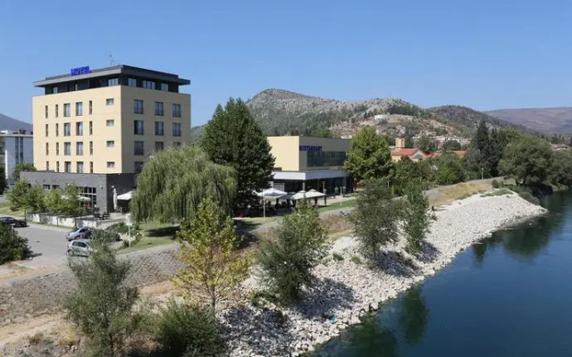Lapta Holiday Club