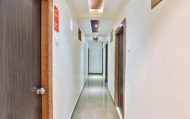 OYO 11578 Nova Hotel Nildeep