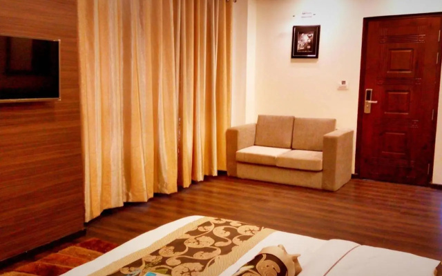 Hotel Pearl Retreat  -  A Pure Veg Hotel