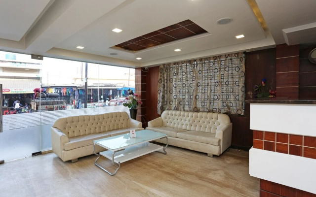 Collection O Mezbaan Regency