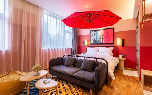 Xique Yujia CC Hotel (Anyang Wenchang Avenue Institute of Technology)