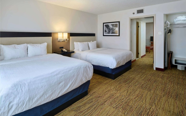 Wyndham El Paso Airport Hotel & Waterpark