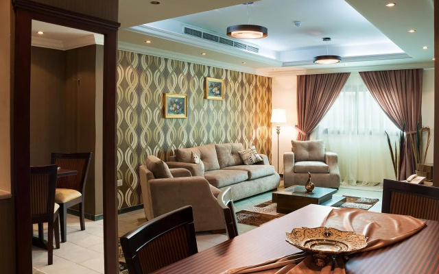 Safari Hotel Apartment (Formerly Ewa Safari)
