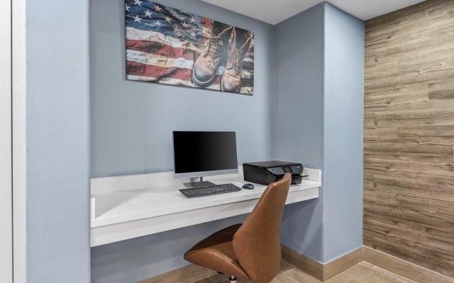 Candlewood Suites VICTORIA by IHG