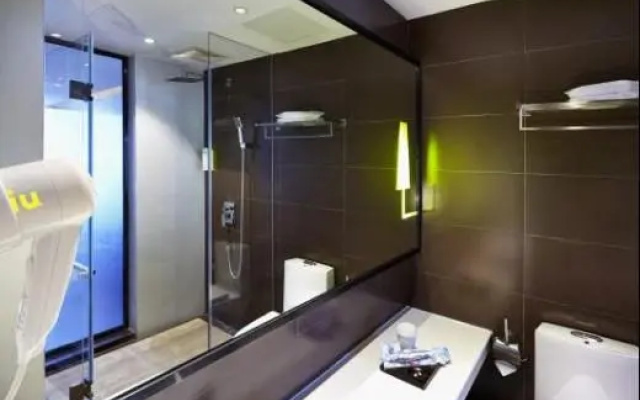 IU Hotels·Bazhou walking street